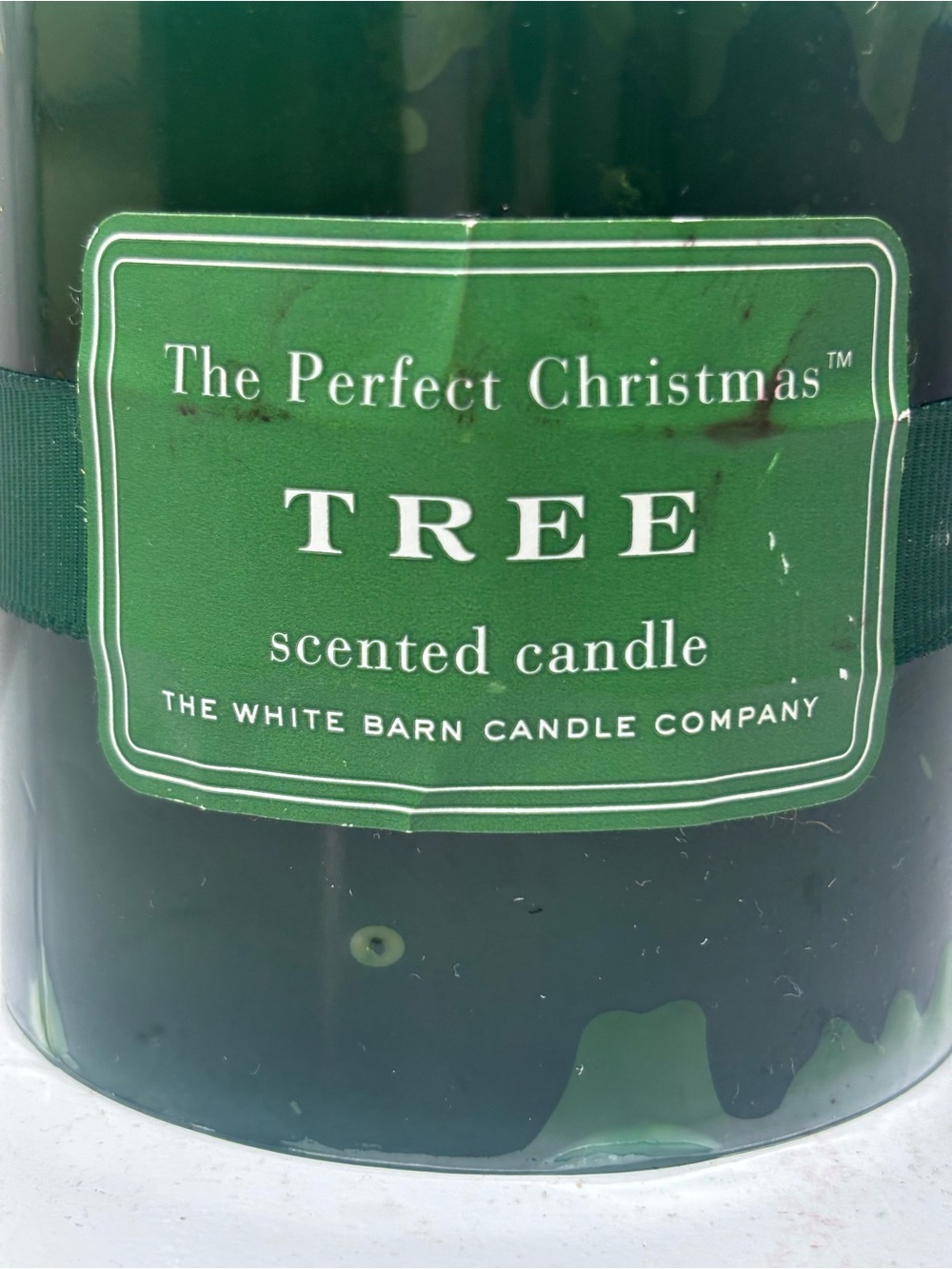 White Barn The Perfect Christmas Tree Scented Pillar Candle 3x3 New - Picture 2 of 5
